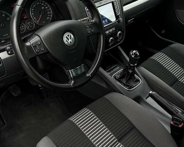 Синій Фольксваген Гольф, об'ємом двигуна 1.6 л та пробігом 190 тис. км за 6999 $, фото 34 на Automoto.ua