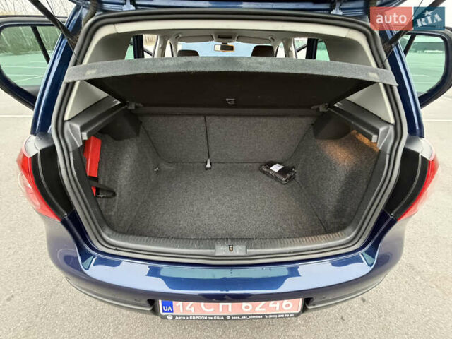 Синій Фольксваген Гольф, об'ємом двигуна 1.6 л та пробігом 174 тис. км за 7200 $, фото 23 на Automoto.ua