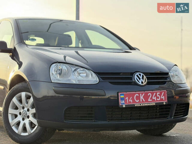 Синій Фольксваген Гольф, об'ємом двигуна 1.6 л та пробігом 215 тис. км за 8199 $, фото 23 на Automoto.ua