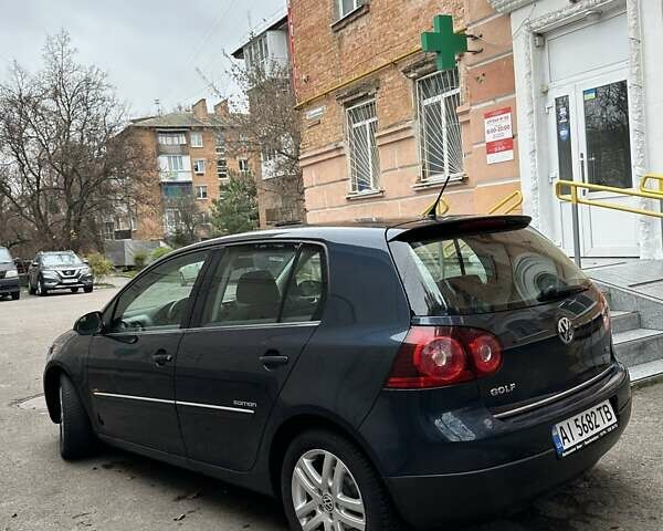 Синий Фольксваген Гольф, объемом двигателя 1.39 л и пробегом 230 тыс. км за 5500 $, фото 4 на Automoto.ua