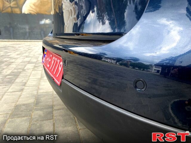 Синій Фольксваген Гольф, об'ємом двигуна 1.4 л та пробігом 220 тис. км за 5899 $, фото 4 на Automoto.ua