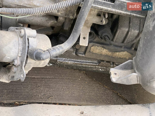 Синий Фольксваген Гольф, объемом двигателя 1.6 л и пробегом 200 тыс. км за 3000 $, фото 9 на Automoto.ua