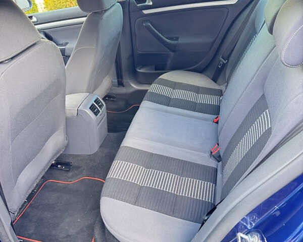 Синій Фольксваген Гольф, об'ємом двигуна 1.4 л та пробігом 196 тис. км за 6100 $, фото 13 на Automoto.ua