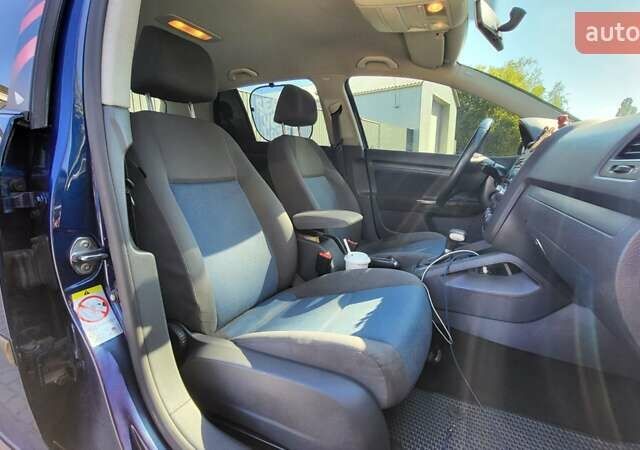 Синій Фольксваген Гольф, об'ємом двигуна 1.6 л та пробігом 330 тис. км за 6900 $, фото 20 на Automoto.ua