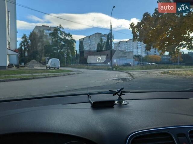 Фольксваген Гольф 2008 в Киеве на Automoto.ua Синий Фольксваген Гольф, объемом двигателя 1.4 л и пробегом 256 тыс. км за 6000 $, фото 25 на Automoto.ua