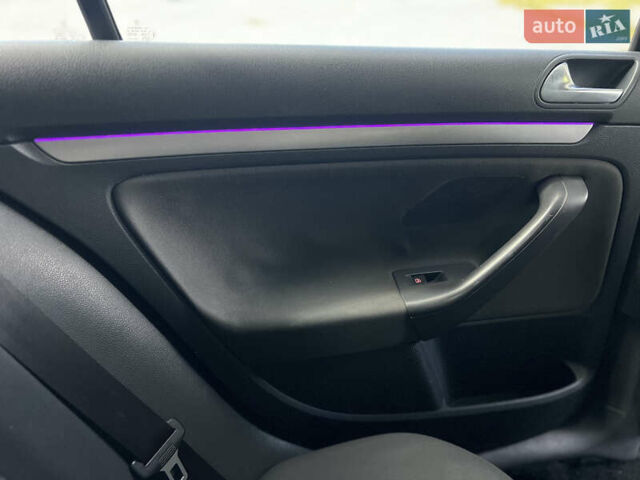 Синий Фольксваген Гольф, объемом двигателя 1.9 л и пробегом 338 тыс. км за 6400 $, фото 12 на Automoto.ua