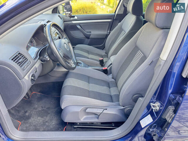 Синій Фольксваген Гольф, об'ємом двигуна 1.4 л та пробігом 196 тис. км за 6100 $, фото 12 на Automoto.ua