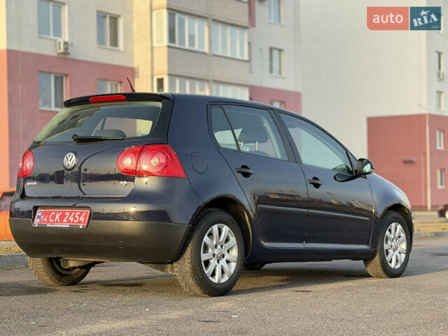 Синій Фольксваген Гольф, об'ємом двигуна 1.6 л та пробігом 215 тис. км за 8199 $, фото 3 на Automoto.ua