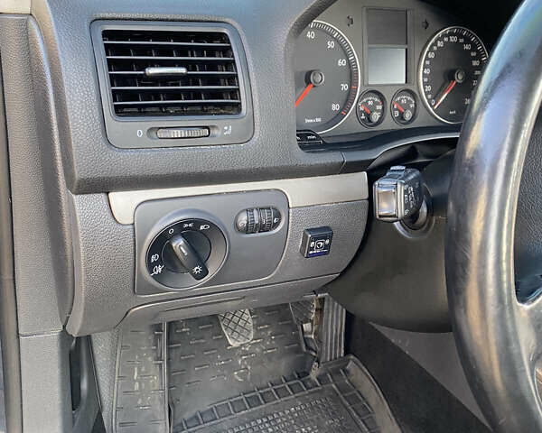 Синій Фольксваген Гольф, об'ємом двигуна 1.6 л та пробігом 240 тис. км за 6300 $, фото 9 на Automoto.ua