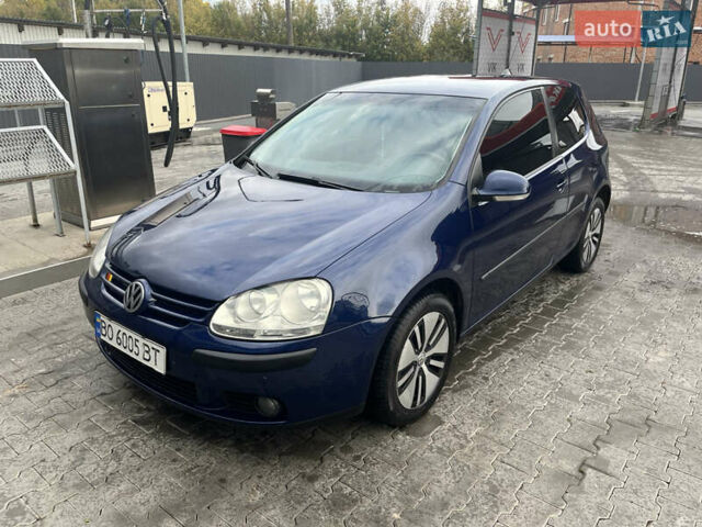 Синий Фольксваген Гольф, объемом двигателя 1.9 л и пробегом 240 тыс. км за 5500 $, фото 1 на Automoto.ua