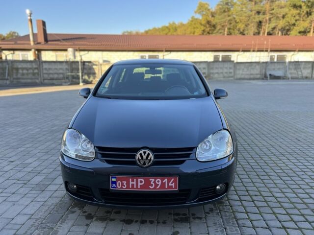 Синий Фольксваген Гольф, объемом двигателя 1.4 л и пробегом 200 тыс. км за 5499 $, фото 1 на Automoto.ua
