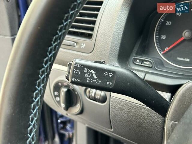 Синий Фольксваген Гольф, объемом двигателя 1.6 л и пробегом 231 тыс. км за 5700 $, фото 32 на Automoto.ua