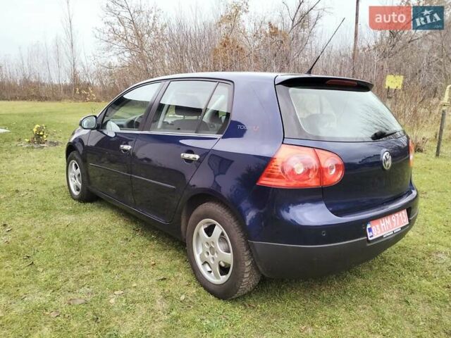 Синий Фольксваген Гольф, объемом двигателя 1.6 л и пробегом 231 тыс. км за 5700 $, фото 4 на Automoto.ua