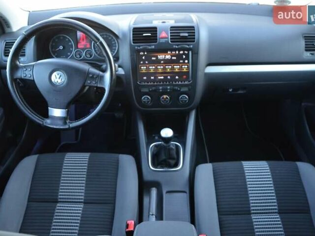 Синий Фольксваген Гольф, объемом двигателя 1.6 л и пробегом 252 тыс. км за 6199 $, фото 37 на Automoto.ua