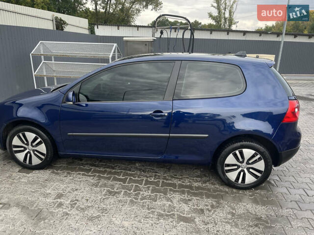 Синий Фольксваген Гольф, объемом двигателя 1.9 л и пробегом 240 тыс. км за 5500 $, фото 5 на Automoto.ua