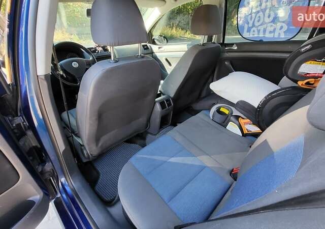 Синій Фольксваген Гольф, об'ємом двигуна 1.6 л та пробігом 330 тис. км за 6900 $, фото 18 на Automoto.ua