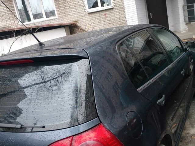 Синий Фольксваген Гольф, объемом двигателя 1.6 л и пробегом 182 тыс. км за 5200 $, фото 5 на Automoto.ua