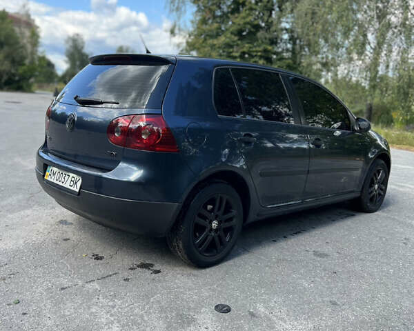 Синий Фольксваген Гольф, объемом двигателя 1.9 л и пробегом 338 тыс. км за 6400 $, фото 3 на Automoto.ua