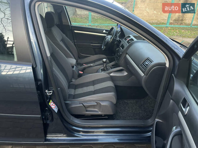 Синий Фольксваген Гольф, объемом двигателя 1.4 л и пробегом 228 тыс. км за 5499 $, фото 33 на Automoto.ua