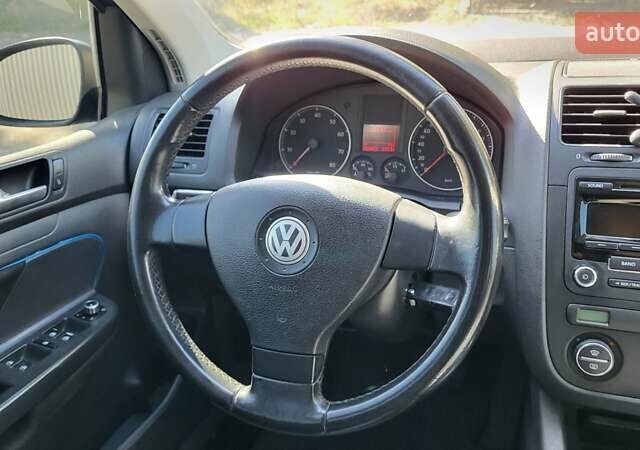 Синій Фольксваген Гольф, об'ємом двигуна 1.6 л та пробігом 330 тис. км за 6900 $, фото 29 на Automoto.ua