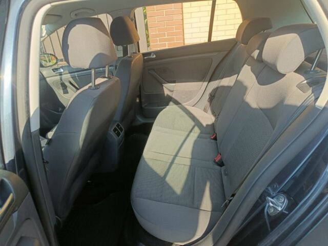 Фольксваген Гольф 2008 в Александрие на Automoto.ua Синий Фольксваген Гольф, объемом двигателя 0 л и пробегом 210 тыс. км за 6299 $, фото 4 на Automoto.ua