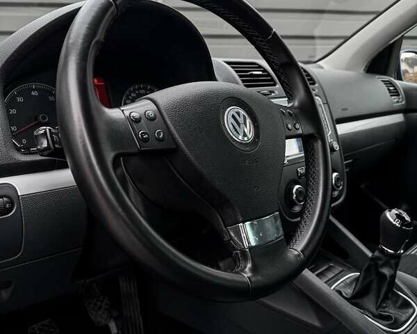 Синий Фольксваген Гольф, объемом двигателя 1.6 л и пробегом 190 тыс. км за 6900 $, фото 13 на Automoto.ua