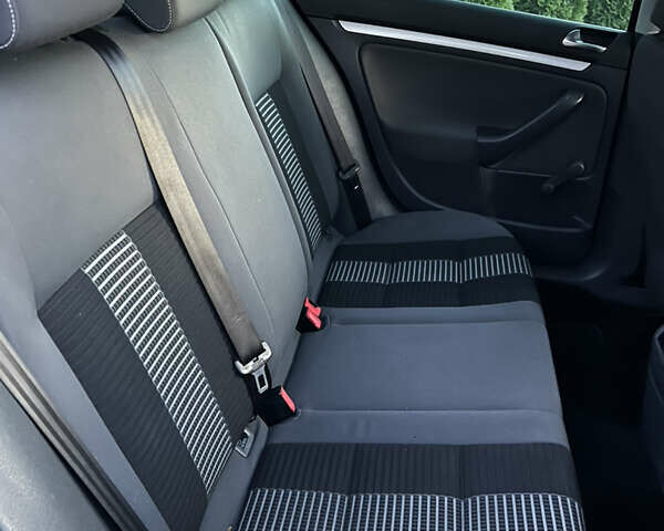 Синий Фольксваген Гольф, объемом двигателя 1.4 л и пробегом 203 тыс. км за 5700 $, фото 7 на Automoto.ua