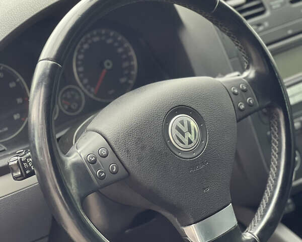 Синий Фольксваген Гольф, объемом двигателя 1.6 л и пробегом 237 тыс. км за 6700 $, фото 10 на Automoto.ua