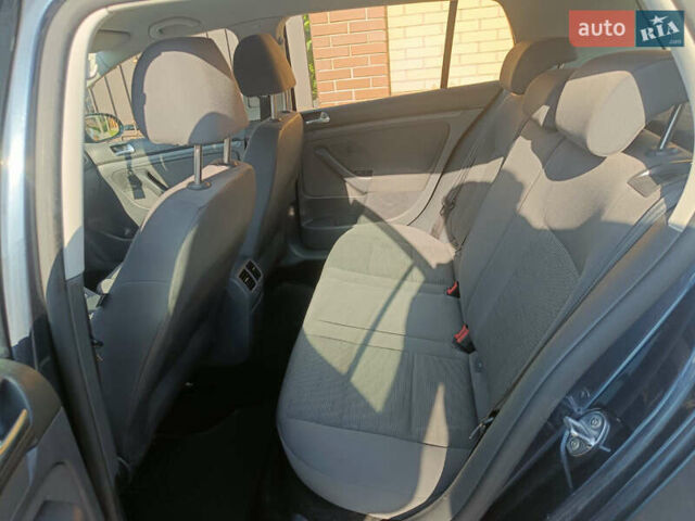 Фольксваген Гольф 2008 в Александрие на Automoto.ua Синий Фольксваген Гольф, объемом двигателя 0 л и пробегом 210 тыс. км за 6350 $, фото 7 на Automoto.ua