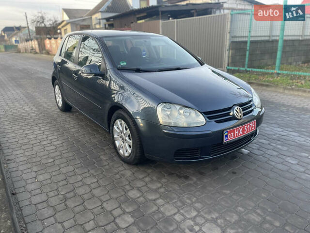 Синий Фольксваген Гольф, объемом двигателя 1.4 л и пробегом 228 тыс. км за 5499 $, фото 26 на Automoto.ua