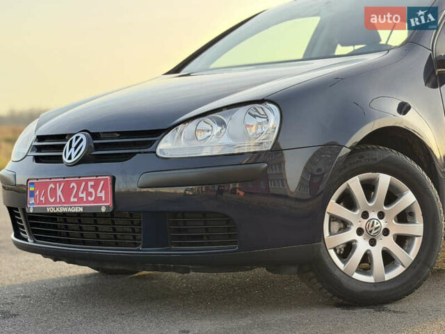 Синій Фольксваген Гольф, об'ємом двигуна 1.6 л та пробігом 215 тис. км за 8199 $, фото 53 на Automoto.ua