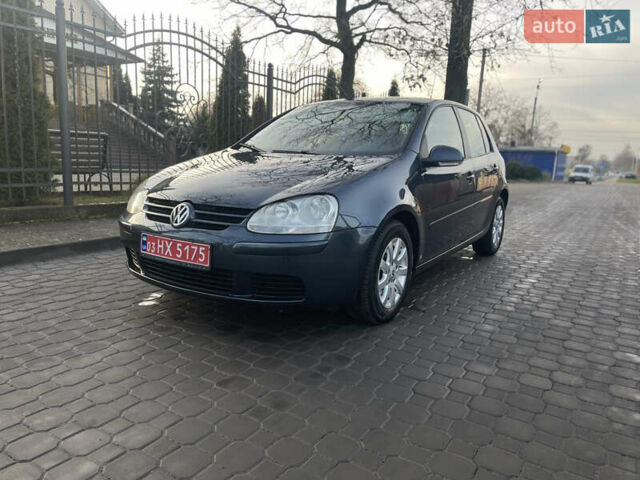 Синий Фольксваген Гольф, объемом двигателя 1.4 л и пробегом 228 тыс. км за 5499 $, фото 53 на Automoto.ua