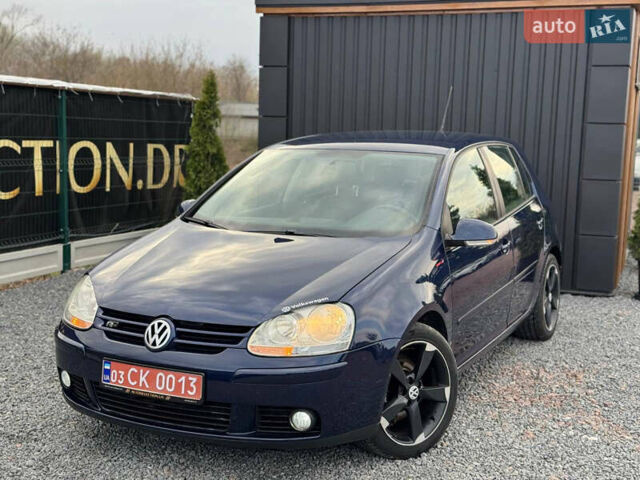 Синий Фольксваген Гольф, объемом двигателя 1.6 л и пробегом 197 тыс. км за 5777 $, фото 5 на Automoto.ua