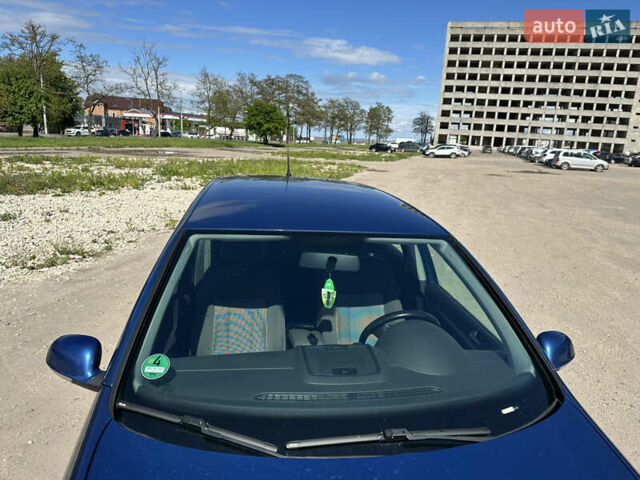 Синій Фольксваген Гольф, об'ємом двигуна 1.6 л та пробігом 231 тис. км за 5900 $, фото 9 на Automoto.ua