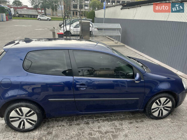 Синий Фольксваген Гольф, объемом двигателя 1.9 л и пробегом 240 тыс. км за 5500 $, фото 3 на Automoto.ua