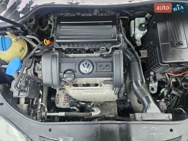 Синій Фольксваген Гольф, об'ємом двигуна 1.39 л та пробігом 226 тис. км за 4800 $, фото 45 на Automoto.ua