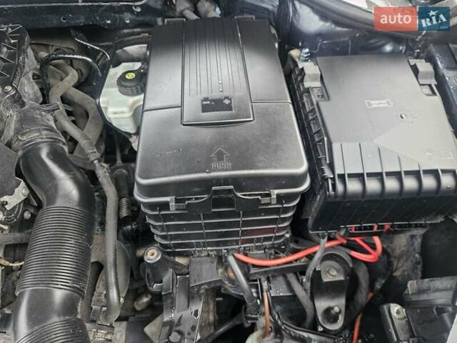 Синій Фольксваген Гольф, об'ємом двигуна 1.39 л та пробігом 226 тис. км за 4800 $, фото 43 на Automoto.ua