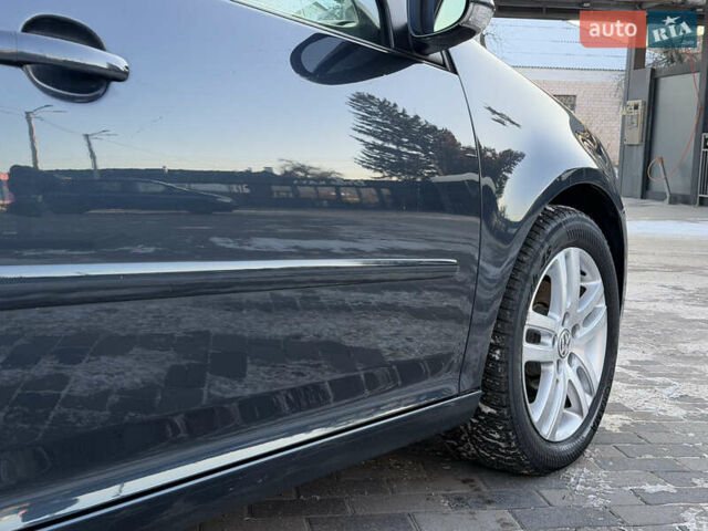 Синий Фольксваген Гольф, объемом двигателя 1.6 л и пробегом 203 тыс. км за 6650 $, фото 27 на Automoto.ua