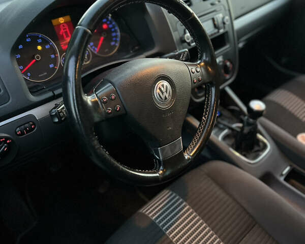 Синий Фольксваген Гольф, объемом двигателя 1.4 л и пробегом 203 тыс. км за 5700 $, фото 8 на Automoto.ua