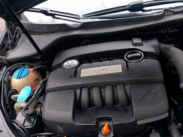 Синий Фольксваген Гольф, объемом двигателя 1.6 л и пробегом 181 тыс. км за 5200 $, фото 13 на Automoto.ua