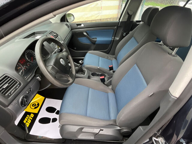 Синий Фольксваген Гольф, объемом двигателя 1.4 л и пробегом 230 тыс. км за 5600 $, фото 9 на Automoto.ua