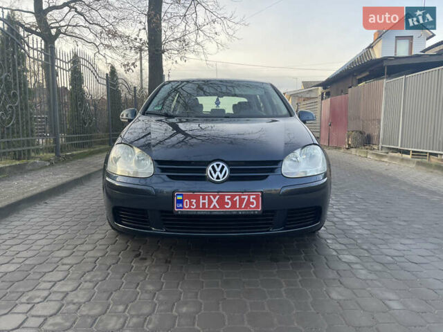 Синий Фольксваген Гольф, объемом двигателя 1.4 л и пробегом 228 тыс. км за 5499 $, фото 1 на Automoto.ua