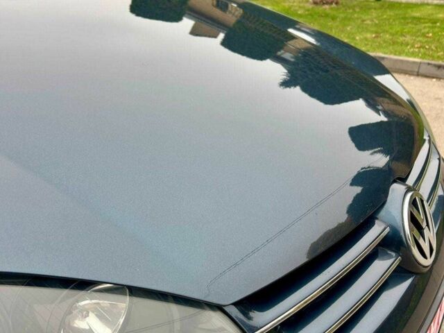 Синий Фольксваген Гольф, объемом двигателя 1.4 л и пробегом 257 тыс. км за 5969 $, фото 4 на Automoto.ua