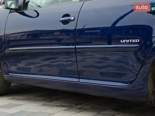 Синий Фольксваген Гольф, объемом двигателя 1.6 л и пробегом 252 тыс. км за 6199 $, фото 22 на Automoto.ua