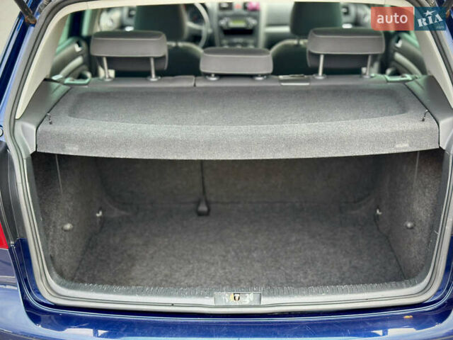 Синій Фольксваген Гольф, об'ємом двигуна 1.39 л та пробігом 140 тис. км за 5950 $, фото 13 на Automoto.ua