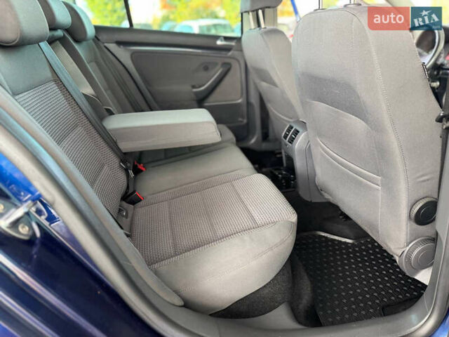 Синій Фольксваген Гольф, об'ємом двигуна 1.4 л та пробігом 175 тис. км за 6490 $, фото 71 на Automoto.ua