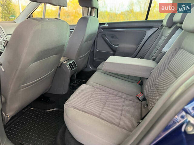 Синій Фольксваген Гольф, об'ємом двигуна 1.4 л та пробігом 175 тис. км за 6490 $, фото 73 на Automoto.ua