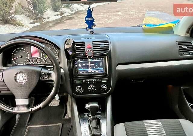 Синий Фольксваген Гольф, объемом двигателя 1.6 л и пробегом 208 тыс. км за 7700 $, фото 11 на Automoto.ua