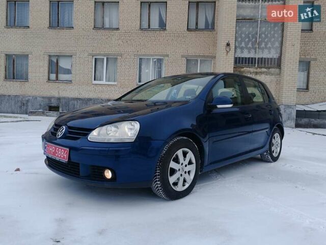 Синий Фольксваген Гольф, объемом двигателя 1.6 л и пробегом 233 тыс. км за 6400 $, фото 2 на Automoto.ua