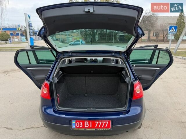 Синий Фольксваген Гольф, объемом двигателя 1.6 л и пробегом 233 тыс. км за 6650 $, фото 64 на Automoto.ua